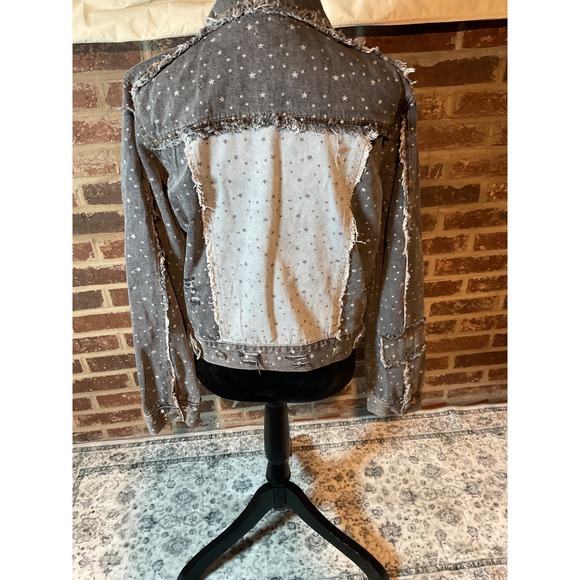 POL Womens Denim Jacket Star Print Distressed Frayed Crop Size M - Picture 2 of 10